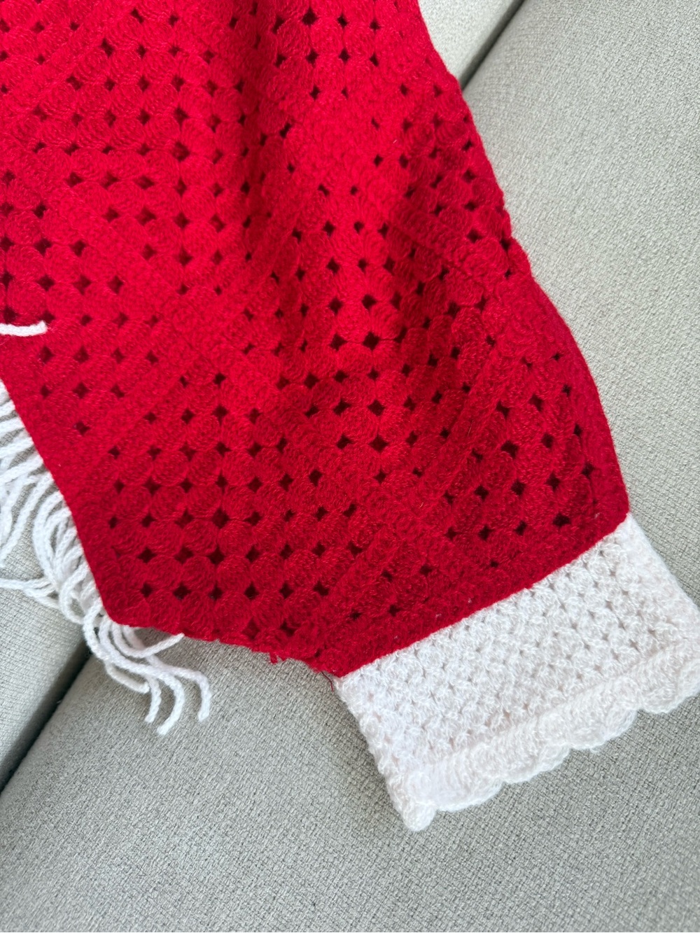 House of Harlow 1960 Crochet Red Heart Accent Fringed Women’s Sweater - Picture 4 of 6